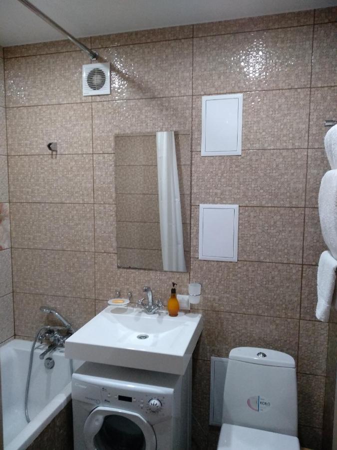 Luxuri Apartments 切尔尼戈夫 外观 照片