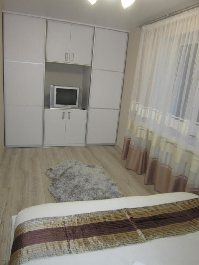 Luxuri Apartments 切尔尼戈夫 外观 照片