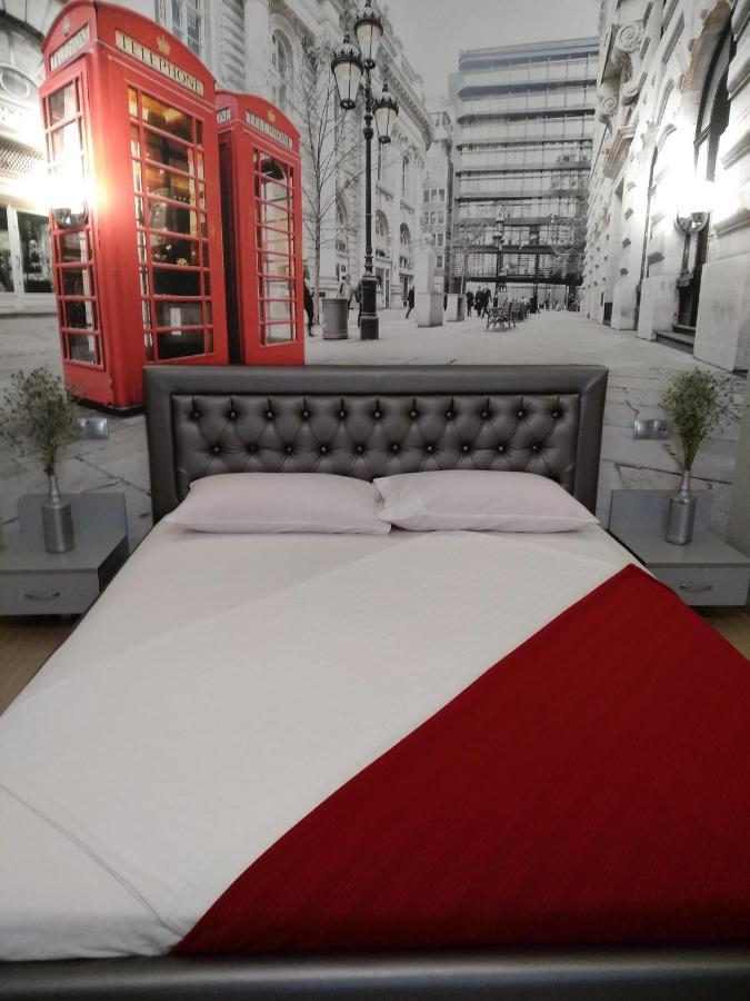 Luxuri Apartments 切尔尼戈夫 外观 照片